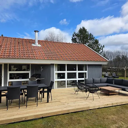 別荘 Cozy Family Summer House In Jegum For 6 With Sauna, Jacuzzi & Wood-fired Hot Tub