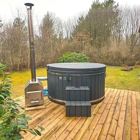 Cozy Family Summer House In Jegum For 6 With Sauna, Jacuzzi & Wood-fired Hot Tub