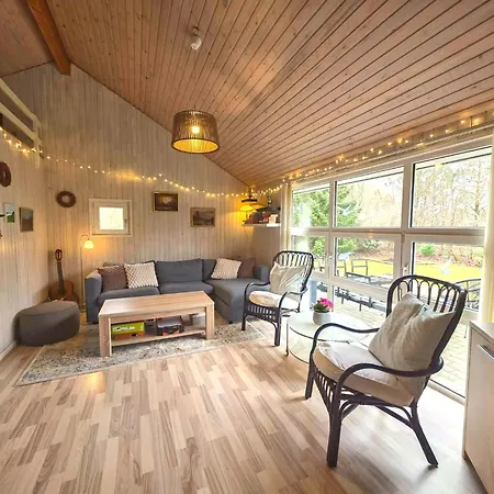 Cozy Family Summer House In Jegum For 6 With Sauna, Jacuzzi & Wood-fired Hot Tub