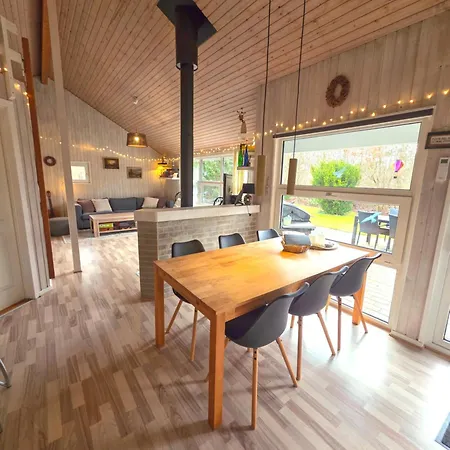 Cozy Family Summer House In Jegum For 6 With Sauna, Jacuzzi & Wood-fired Hot Tub