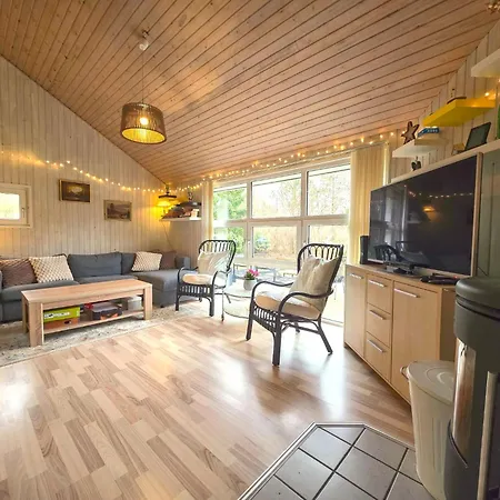 別荘 Cozy Family Summer House In Jegum For 6 With Sauna, Jacuzzi & Wood-fired Hot Tub Oksbøl