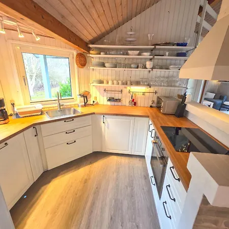 別荘 Cozy Family Summer House In Jegum For 6 With Sauna, Jacuzzi & Wood-fired Hot Tub Oksbøl
